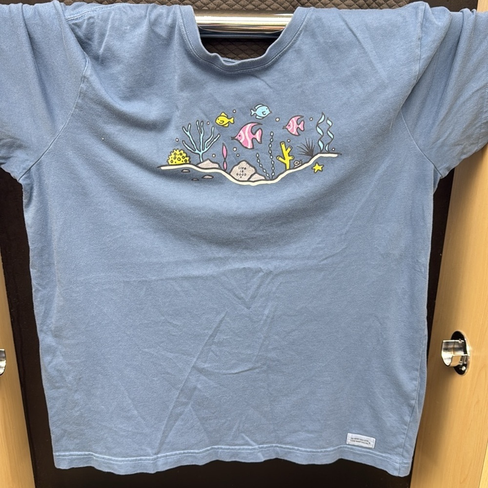 Life Is Good Tropical Fish Vista Crusher Tee